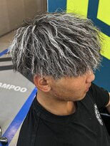 ダズルヘアラッシュ(DAZZLE hair RUSH)&nbsp;名古屋八事金メッシュシルバーメッシュ細め太めハイライトパーマ
