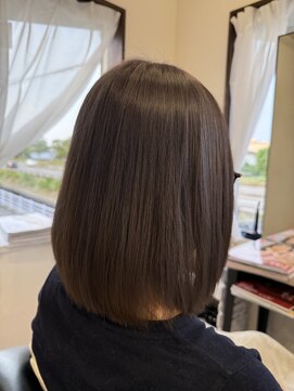コア フィール ア デイ(COIFFURE A DAY) 新規お得クーポンあり【見附　今町】ミディアムヘア
