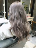 デイズ(days)&nbsp;ホワイトアッシュベージュ3Dカラー☆ブリーチWカラーモード