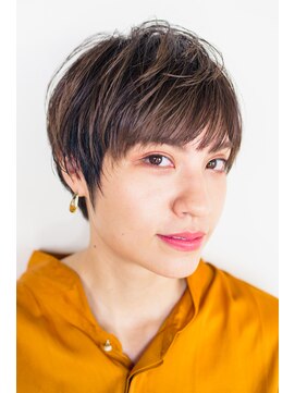 ピズム(PISM) 小顔ラウンドマッシュショート/ショコラベージュ/斜めバング