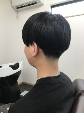 バンブルビー(BUMBLEBEE) 刈り上げマッシュショート