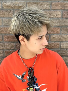 アーリー(Ali'i) 束感アップバング刈り上げツーブロックサマーシャープショート