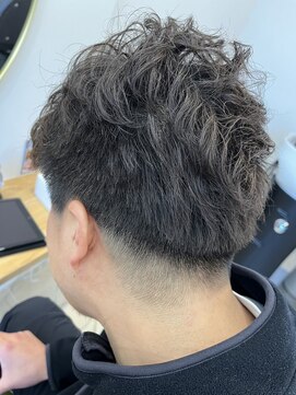 イルミチーノ(il micino) ツーブロック＋ワンカールパーマ