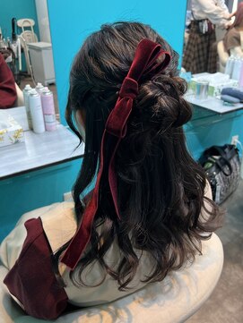 リエラ 新宿(RIERA) お団子ハーフアップ