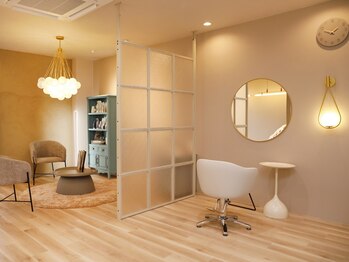 ヘアーエンネ(hair en-ne)の写真/女性スタイリスト1名のみ在籍なので、大人女性ならではのお悩みも相談しやすい◎居心地の良い雰囲気が魅力!
