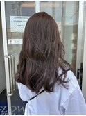柔らかいベージュカラー