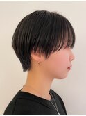 黒髪でも重くない◎骨格補正まるみショート