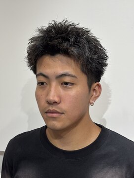 シャイン 大宮(SHINE) メンズカット/パーマ/ヘッドスパ/ブリーチ/眉毛/韓国/大宮/Men's