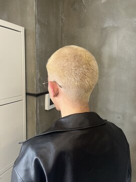 エイト チャタン 沖縄北谷店(EIGHT chatan) (北谷) メンズカット×ハイトーンでつくる、垢抜けスタイル！