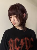 イェン(Yen.) ミディアムレイヤーカットハッシュカットレッドブラウン