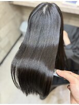 アリア イースト バイ エクラート 新宿東口店(ARiA east byECLART)&nbsp;黒髪ロングのしなやか艶ストレート