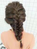 ディー(dee)&nbsp;dee 5分で完成！簡単カジュアルアレンジ４