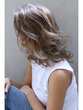 ラエティス(Laetus) バレイヤージュカラー/Ｗカラー/ベージュ/グラデーションカラー