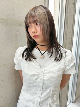 シーク 天神(SEEK) 松尾菫菜/デザインカラー/ハイトーン/レイヤーカット