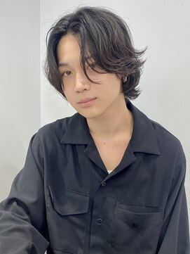 ユーフォリア 渋谷グランデ(Euphoria SHIBUYA GRANDE) ミディアムレイヤー　ニュアンスパーマ　毛流れパーマ　MOMO