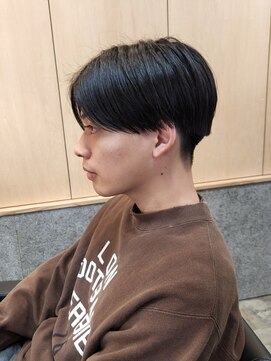 ニアウ 伊勢崎連取店(Niau) 刈り上げセンターパートニュアンスパーマ