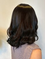 ホワイトストーン WHITE STONE 大人の抜け感を叶える。艶感ナチュラルセミディハイライトカラー