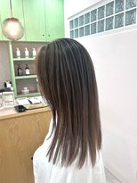 ソルア 上本町(solua)&nbsp;グレージュ / シャドールーツ / 高濃度水素カラー / 30代 / 40代
