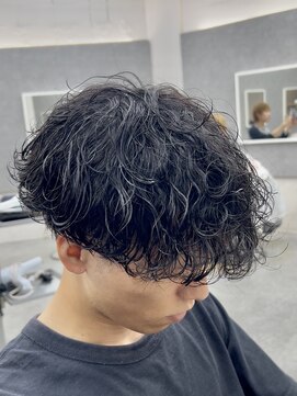 グロップ 町田(GLOP) 動きと束感のメンズ波巻きパーマ