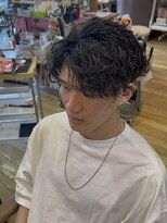 ヘアーフェロー HAIR fellow&nbsp;センターパート　波巻きスパイラル