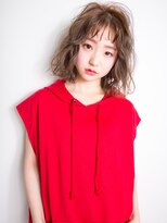 エメ(aimer) ランダムウェーブがかわいい切りっぱなしボブ【aimer滝沢裕康】