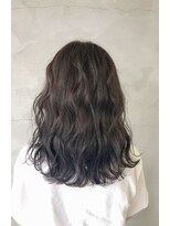 ウシワカマルイースト(ushiwakamaru East)&nbsp;ダークグレージュ