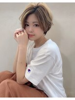 マリアバイアフロート(Maria by AFLOAT)&nbsp;【shige】耳掛けウエーブパーマフォギーベージュスリークボブ