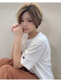 【shige】耳掛けウエーブパーマフォギーベージュスリークボブ