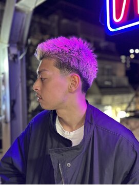 ザ フェイダーズ(The Faderz) 束感ツーブロックマッシュスキンフェード波巻きメンズハイライト