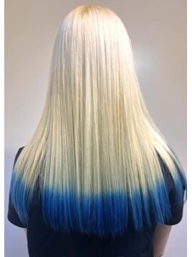 リリー シンジュク(Lilly) 【Lilly新宿】＃エンドカラー #デザインカラー＃ルーツカラー