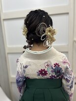 エン(EN)&nbsp;変幻自在　サイド編みおろし　バックスタイル