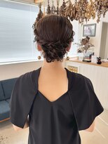 エメ 小山(Aimer)&nbsp;タイトシニヨン/お呼ばれアレンジ/ヘアセット/小山/学割U24