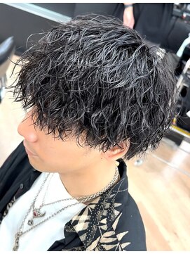 ヒビヲ(HIBIO) ツイストスパイラルパーマツーブロックメンズマッシュメンズヘア