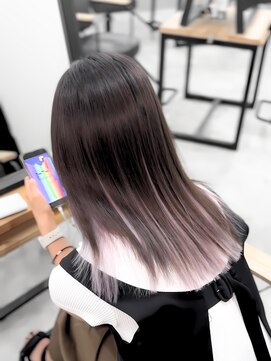 アンバランスオオサカ(UNBALANCE OSAKA) ★インナーカラー/小顔レイヤー/ハイトーン/ピンク【JUNYA】