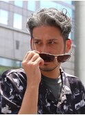 40代、50代の秋冬ヘア！ワイルドな白髪刈り上げメンズパーマ
