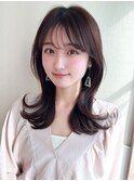 後れ毛が可愛い顔周りレイヤーハイレイヤーロング