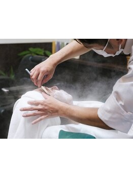 毎日の身だしなみが、第一印象を決める！ひげや眉の手入れで、あなたの魅力をさらに引き出しましょう◇