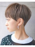 大人可愛い20代30代40代前下がりひし形丸み刈り上げショート