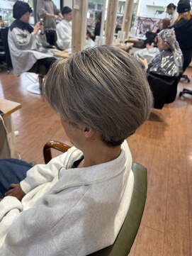 ヘア ライフ ワイレア(HAIR LIFE Wailea) 白髪ぼかしシルバーグレー