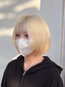 リングバイモアムー(Ring by Moremuu) ボブブロンド