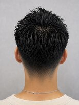 スター(STAR)&nbsp;ナチュラルショート×メンズカット｜大人ヘア