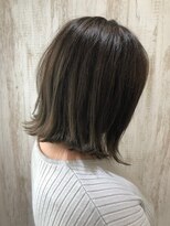 エストレーラ(estrela) 『estrela』大人シアーグレージュボブ