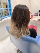 ウーロス(uros.)&nbsp;グラデーション☆ミディアム