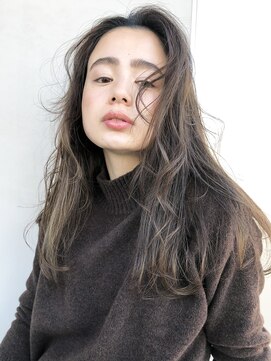 アイティー バイ アルバム 中野店(IT by ALBUM) ナチュラルロング_耳かけウェーブパーマフォギーベージュ_46788