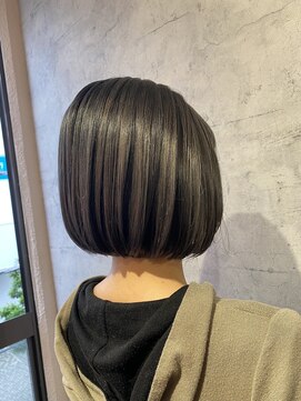 アフィナー 上大岡(Afinar) シャドールーツ