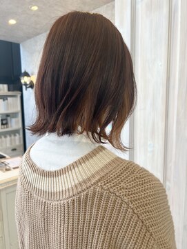 キャアリー(Caary) 福山市美容室Caary人気 耳かけハイトーンインナーカラーボブ