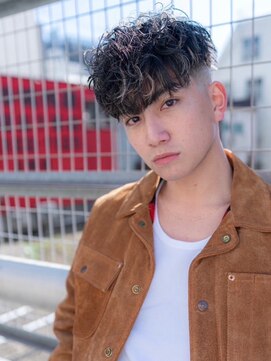 エフエム 明大前(FM) バーバー　ツーブロック/刈り上げ/アップバング/フェード