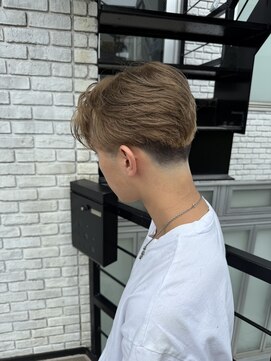 リブート(Re:Boot) 外国人風ベージュ/センターパート