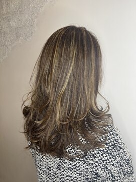 ルフェール ビューティーアンドスパ(REFAIRE beauty&spa) ハイライト 白髪ぼかし