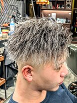 フォーコーナーズカットショップスリーセント 栄(FourCornersCutShop 3/cent)&nbsp;【ツイストパーマ×ホワイトメッシュ】